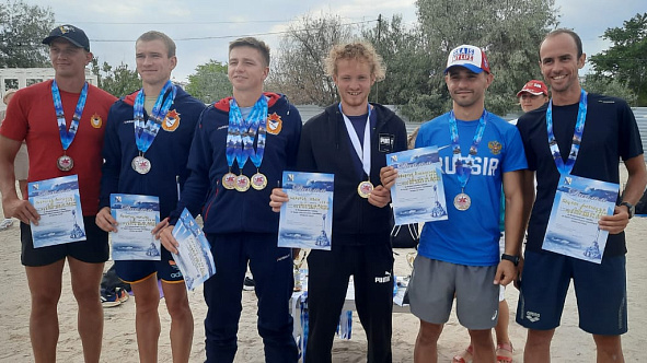 Спортсмены ЦСКА завоевали россыпь наград на Всероссийском турнире по водно-спасательному многоборью на открытой воде в Севастополе