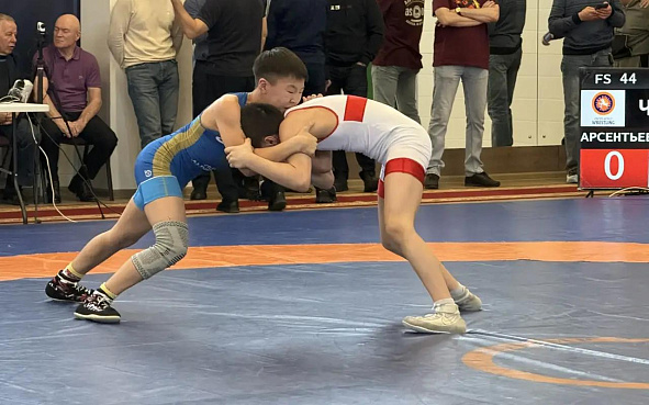 Обучающийся спортшколы «ЦСКА-Тыва» завоевал серебро всероссийских соревнований по вольной борьбе