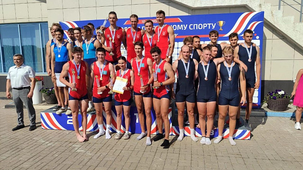 Военнослужащий спортивной роты ЦСКА/Самара — победитель Кубка России по гребному спорту