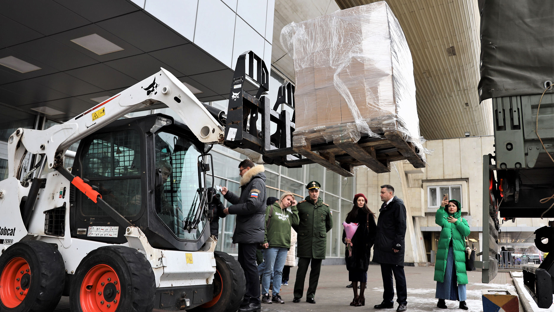«Щит добра»: свыше 35 тонн гуманитарной помощи для города Мариуполь собрала третья гуманитарная акция