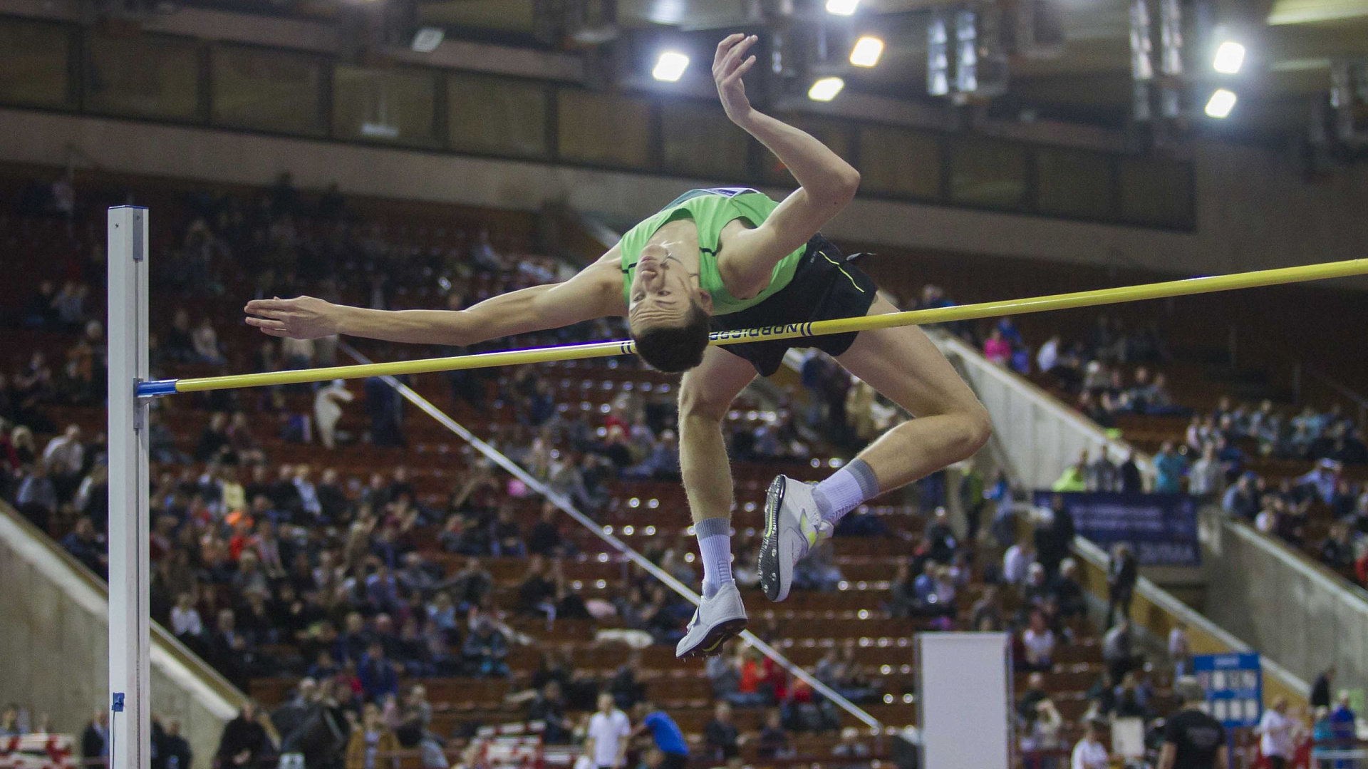 Второй результат сезона в мире по прыжкам в высоту у легкоатлета ЦСКА/Самара Даниила Лысенко