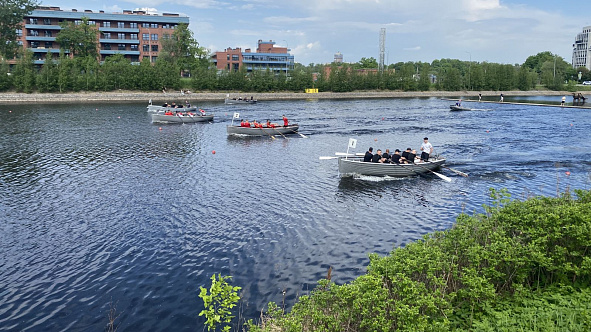 В СЕВЕРНОЙ СТОЛИЦЕ ПРОШЕЛ ЭТАП КУБКА ВООРУЖЕННЫХ СИЛ ПО ГРЕБЛЕ НА ШЛЮПКАХ