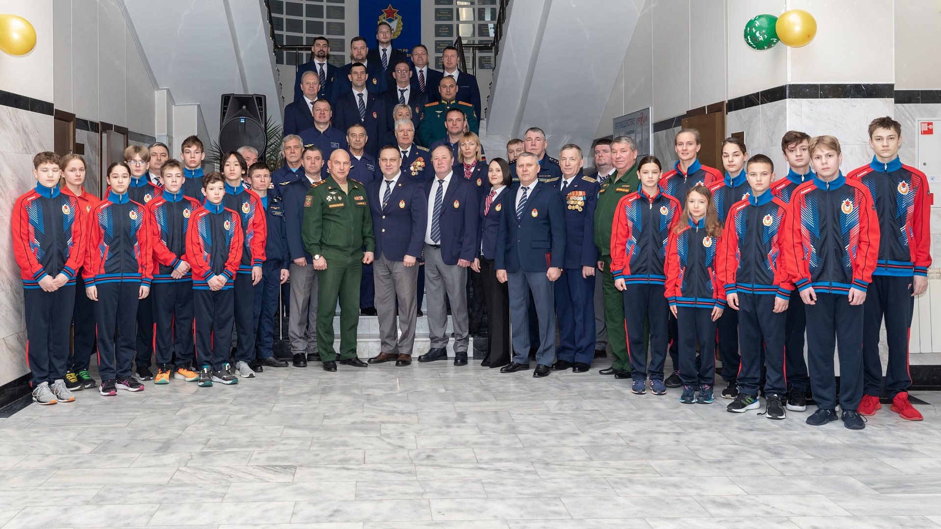 ТОРЖЕСТВЕННОЕ ПОСТРОЕНИЕ СОТРУДНИКОВ САМАРСКОГО ФИЛИАЛА ЦСКА ПРИУРОЧЕННОЕ К ДНЮ ЗАЩИТНИКА ОТЕЧЕСТВА