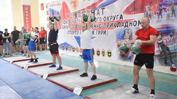 В Смоленске завершился чемпионат Московского военного округа по гиревому спорту