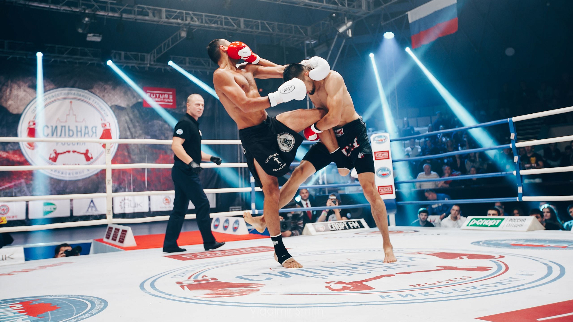 Армейский кикбоксер Руслан Бикменов — победитель турнира по кикбоксингу «Сильная Россия»